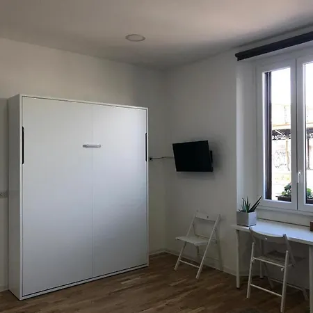 Aporti 24 Milan